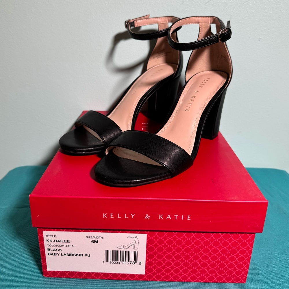 Brand New Kelly & Katie “Hailee” heel